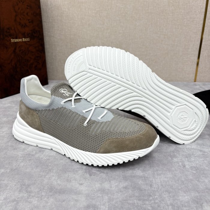 Кросівки фото 5