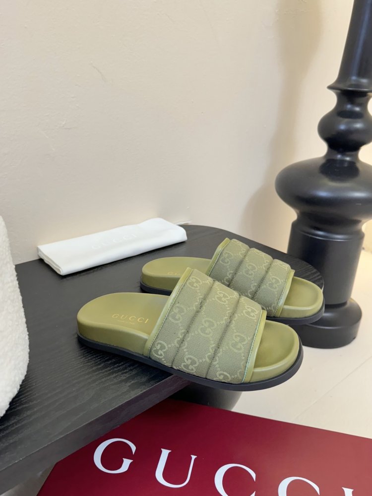 Шльопанці жіночі фото 2