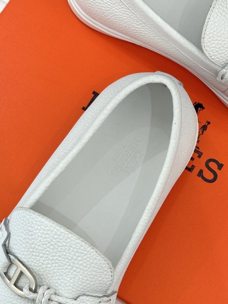 Лоферы жіночі фото 8