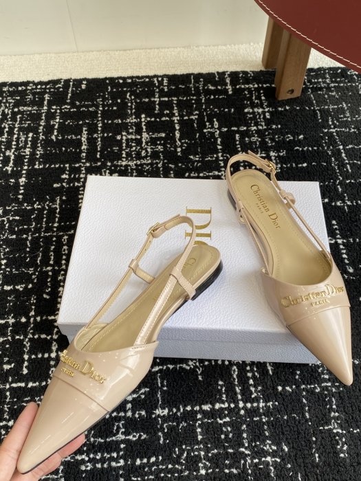 Босоножки фото 6