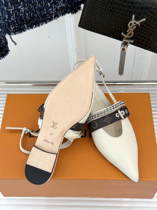 Босоножки фото 9