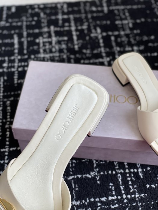 Босоножки фото 8