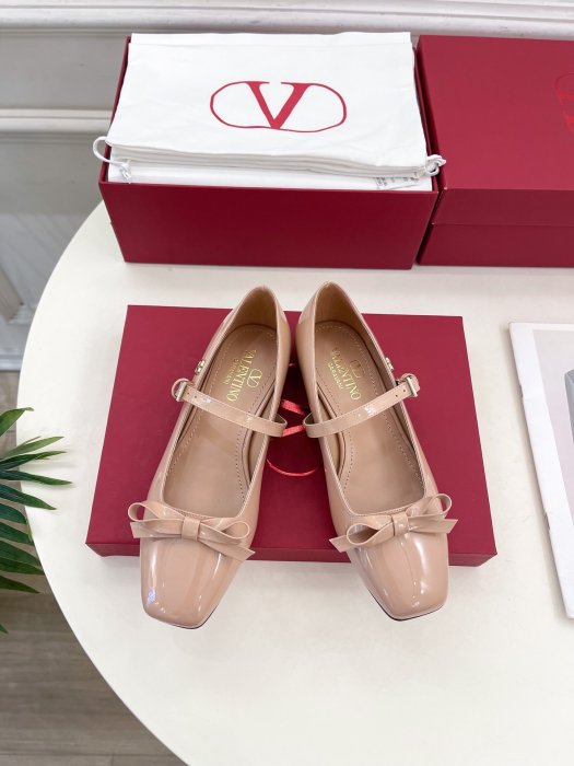 Ballet shoes