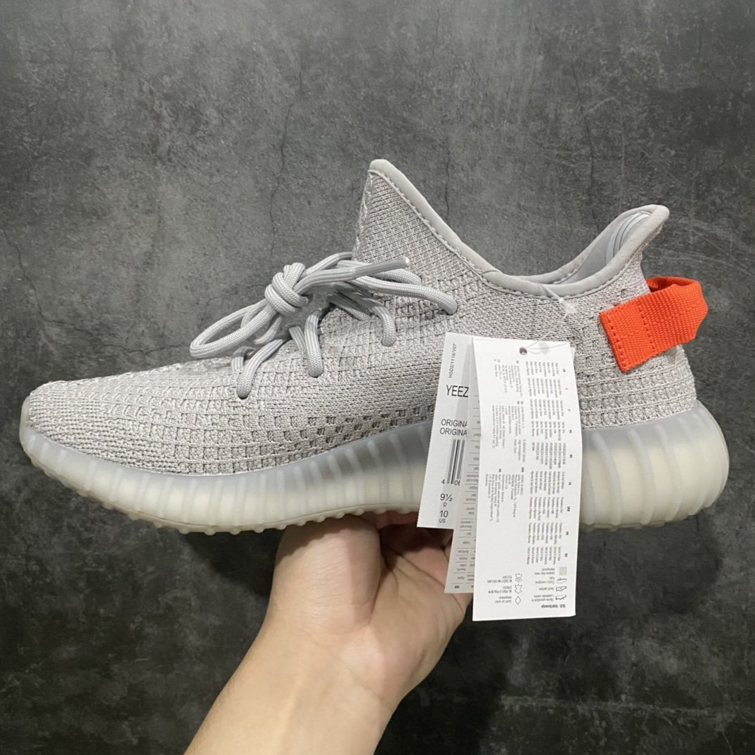 Кроссовки Yeezy 350 V2 фото 2