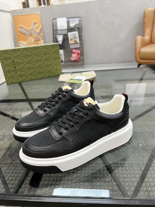 Кроссовки мужские