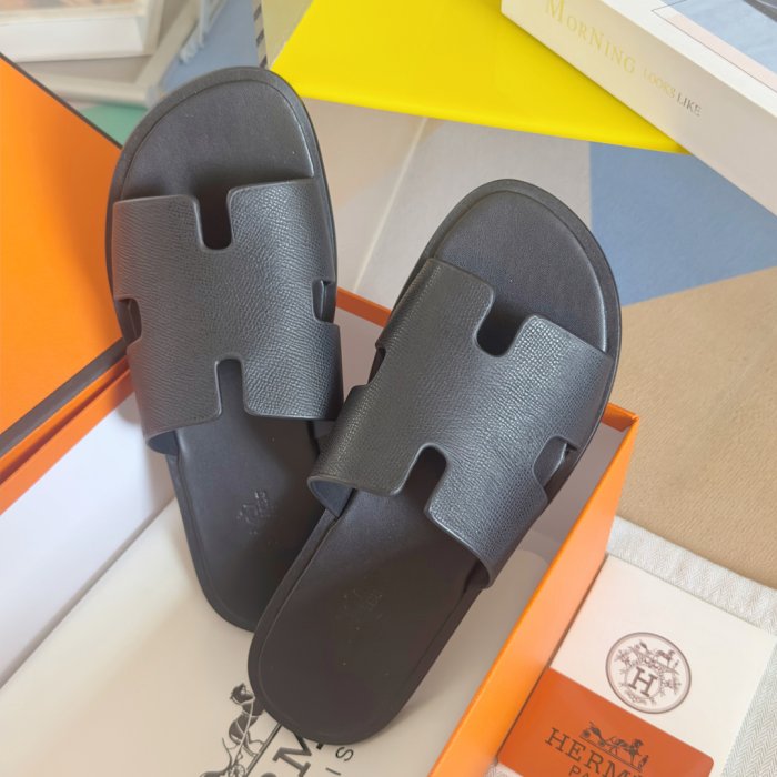 Шлепанцы женские фото 6