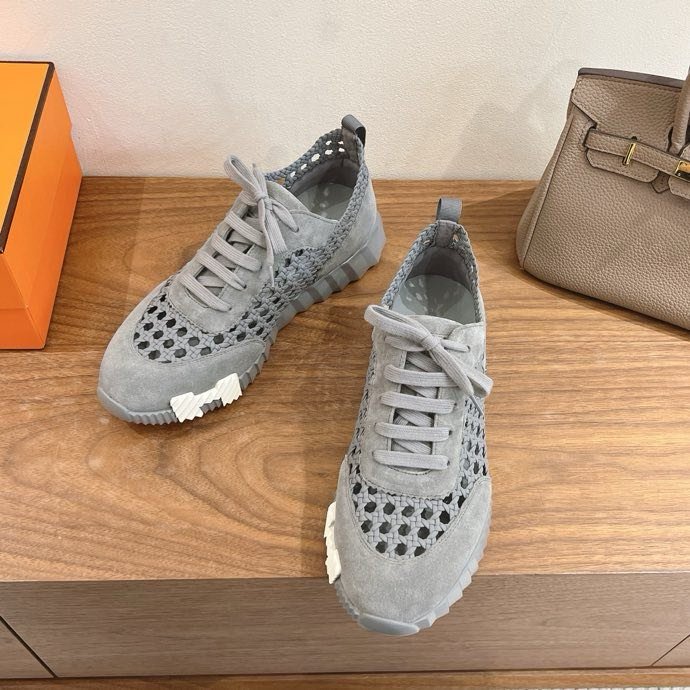 Кросівки фото 2