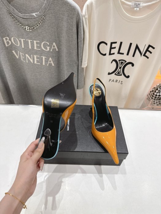 Босоножки фото 9