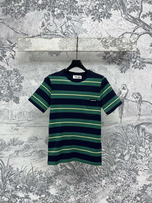 Футболка женская