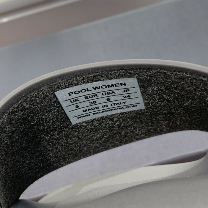 Шлепанцы фото 9