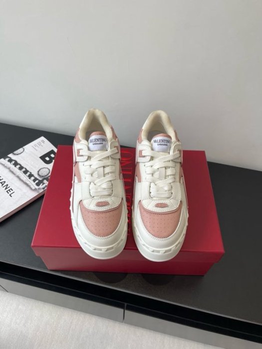 Sneakers women's фото 2