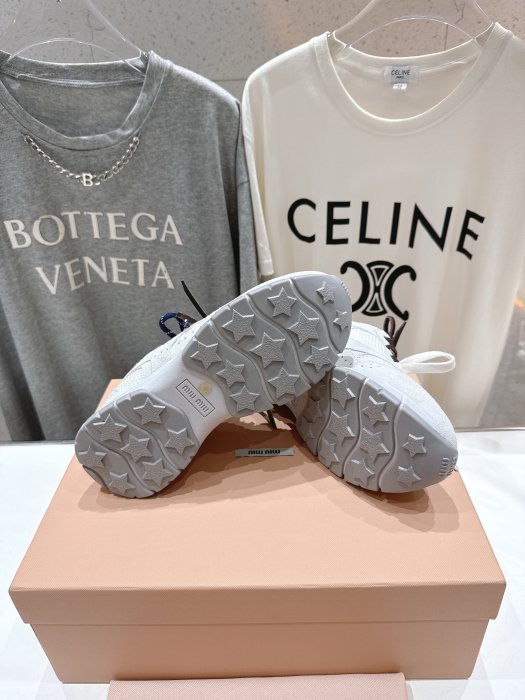 Кроссовки фото 9