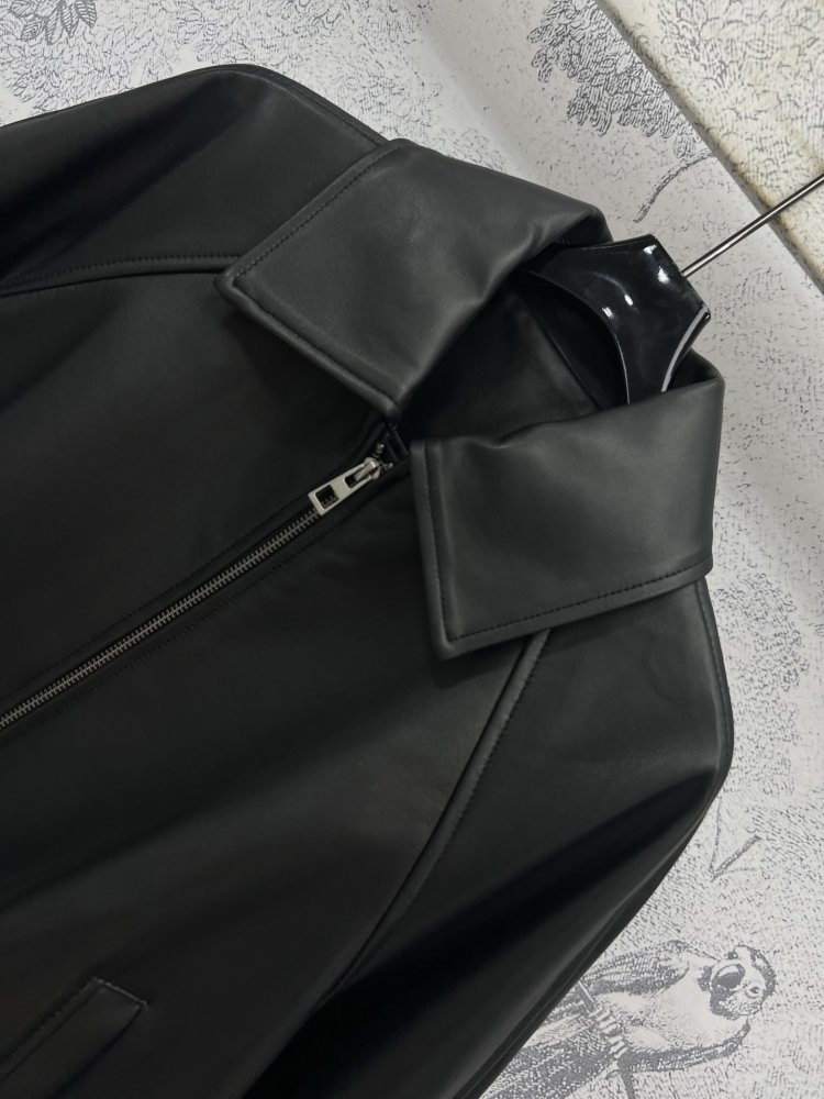 Jacket women's leather фото 2