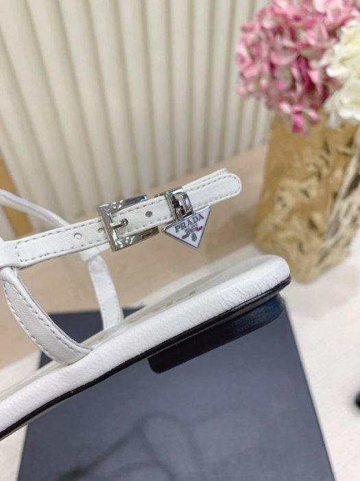 Сандалии женские фото 6