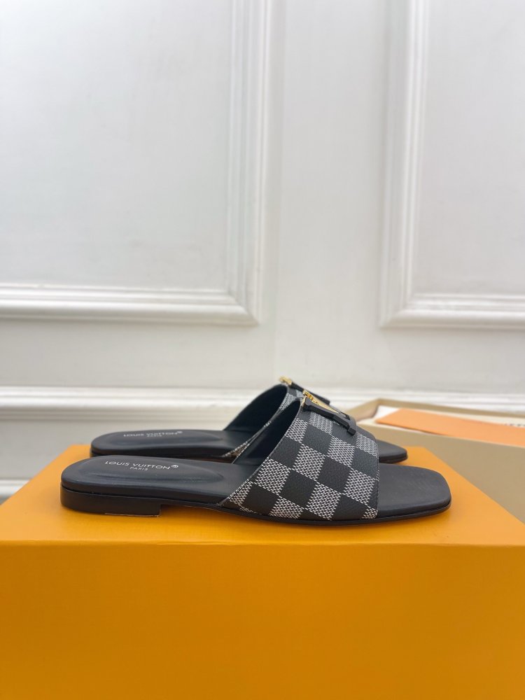 Шлепанцы женские фото 4