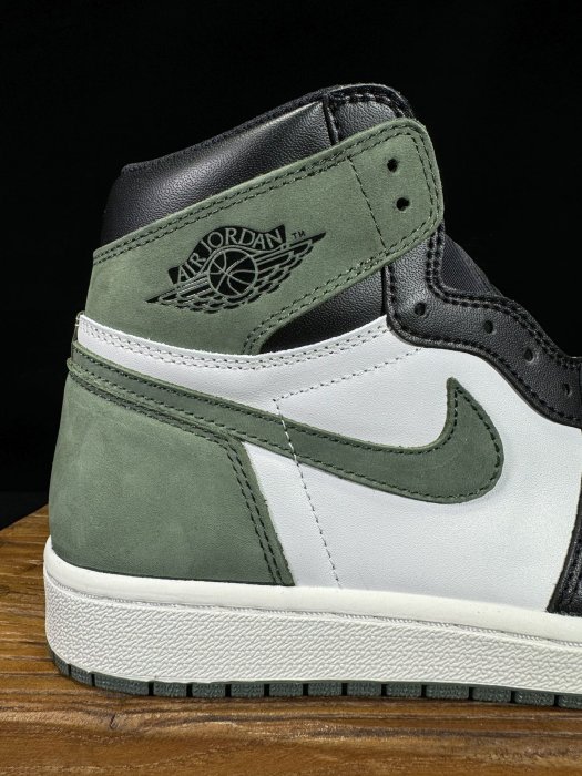 Кросівки Jordan 1 Retro High Clay Green Hombre фото 5