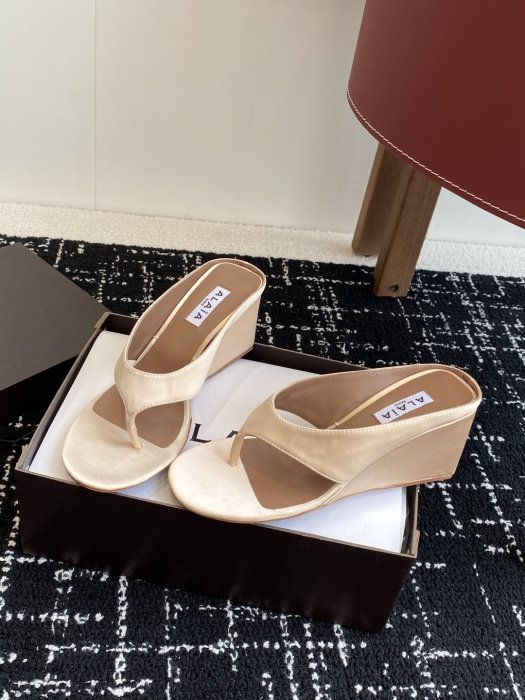 Босоножки фото 3