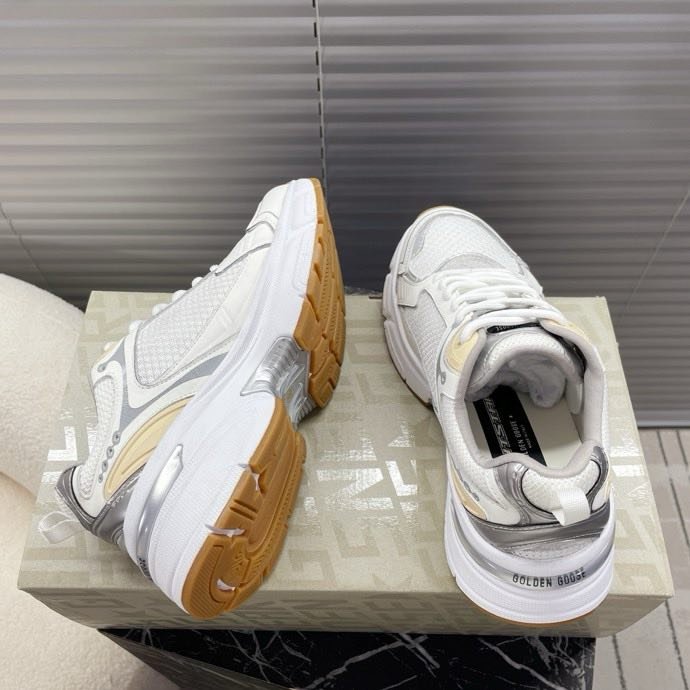 Sneakers Golden Goose Deluxe фото 7