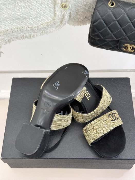 Босоножки фото 9