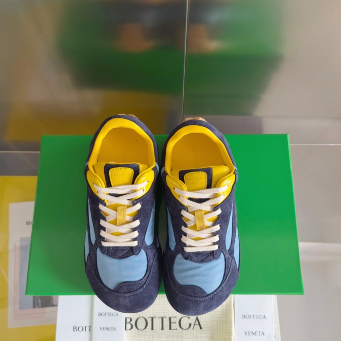 Кросівки фото 7