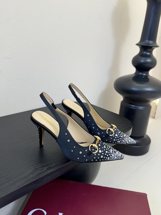 Босоножки фото 2