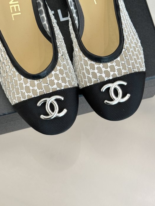 Босоножки фото 7