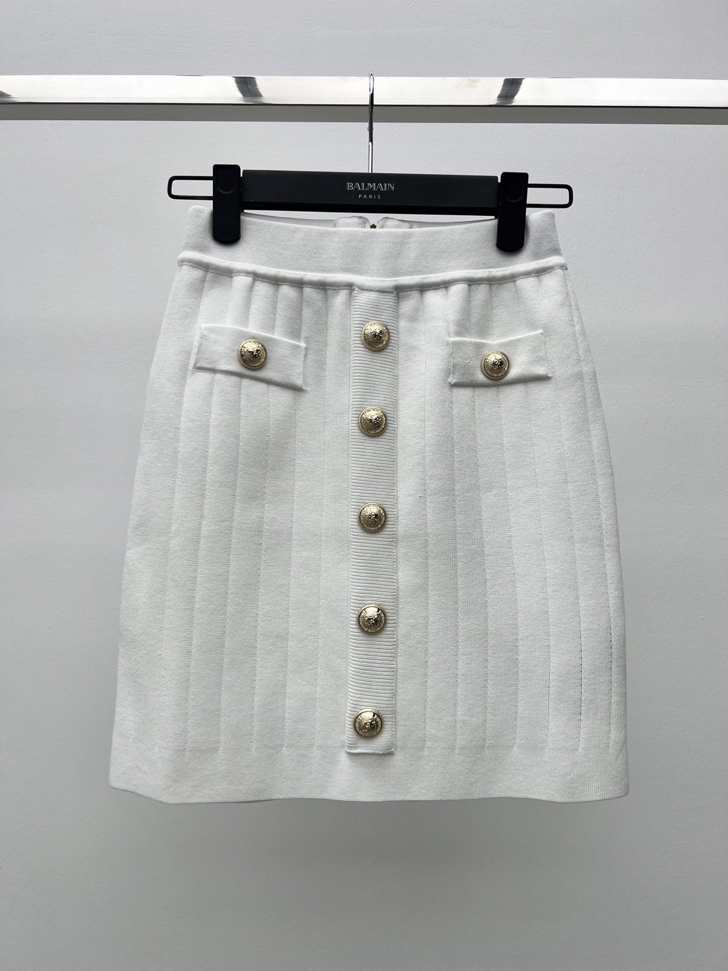 Skirt white knitted