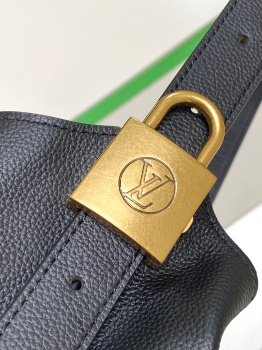 Сумка женская Low Key Hobo 35 см фото 8