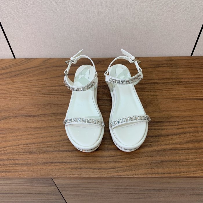 Босоножки фото 2