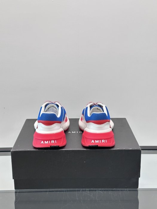 Кросівки чоловічі фото 8