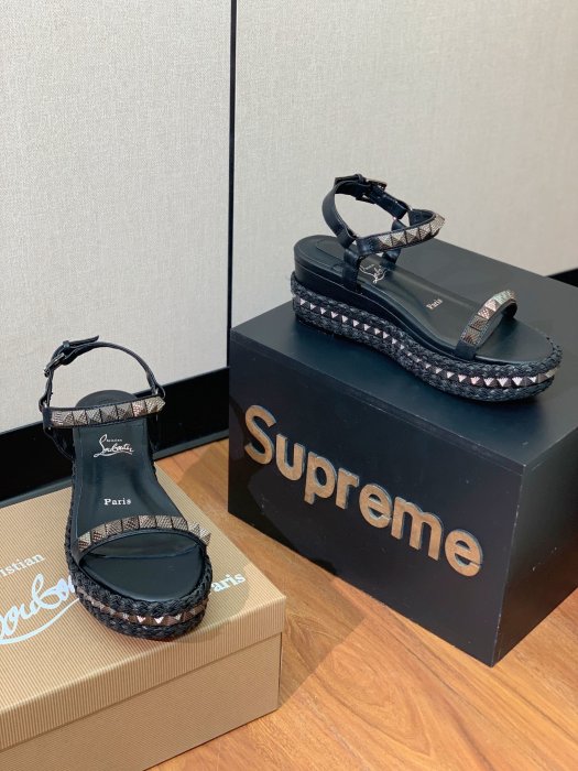 Босоножки фото 4