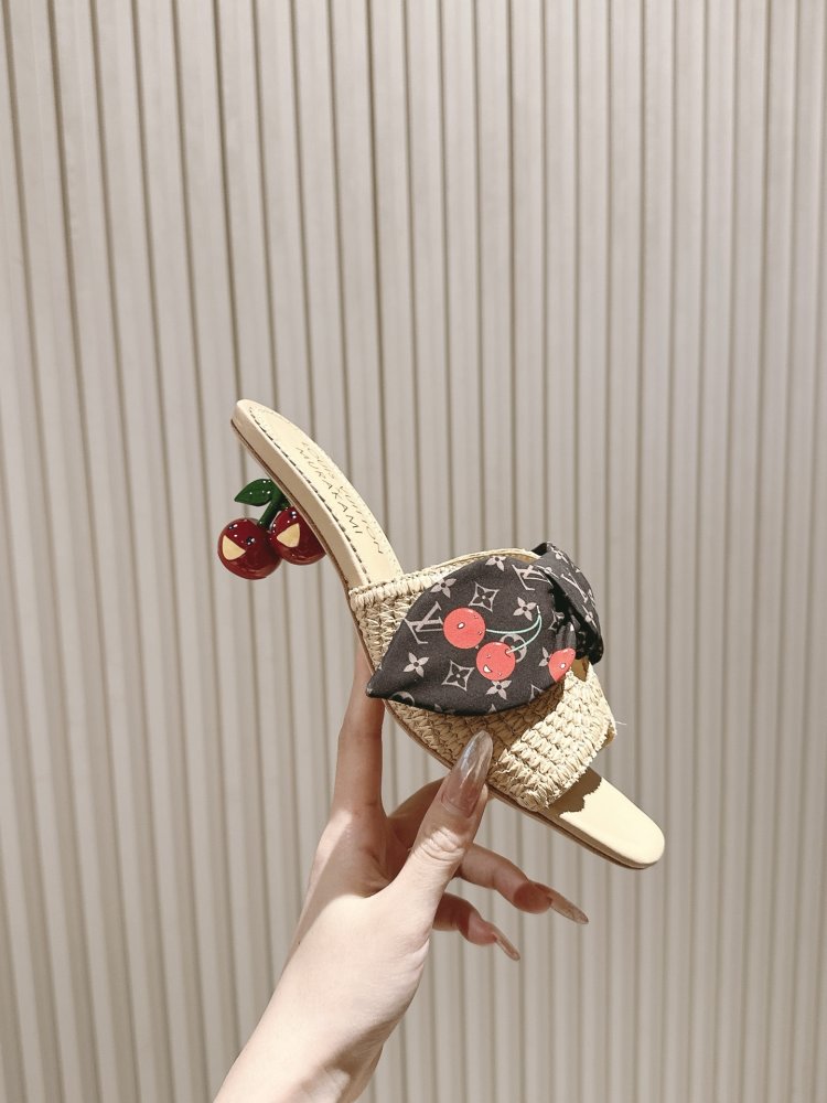 Босоніжки фото 7