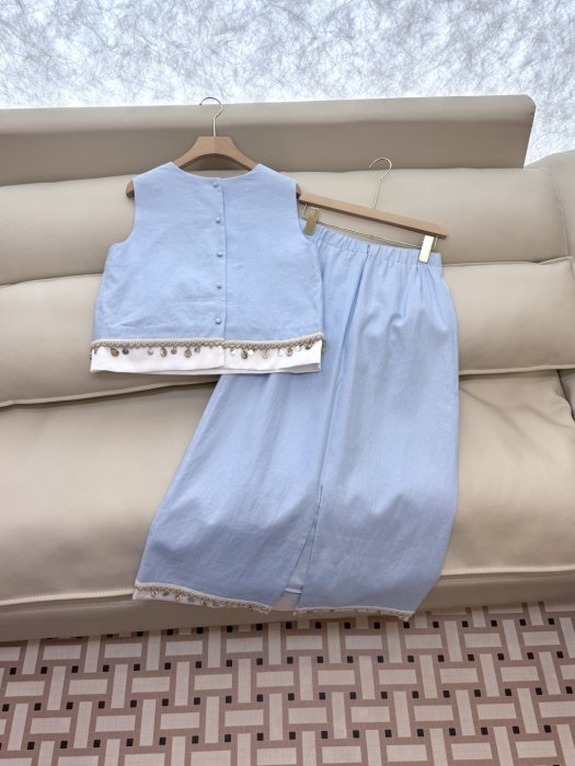 Costume female фото 4