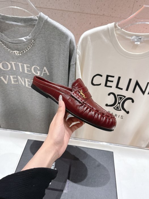 Мокасины кожаные женские фото 5