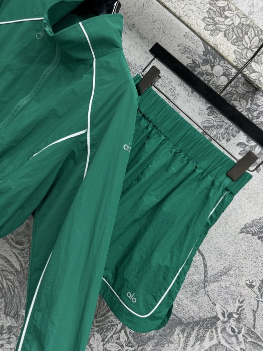 Costume female фото 6