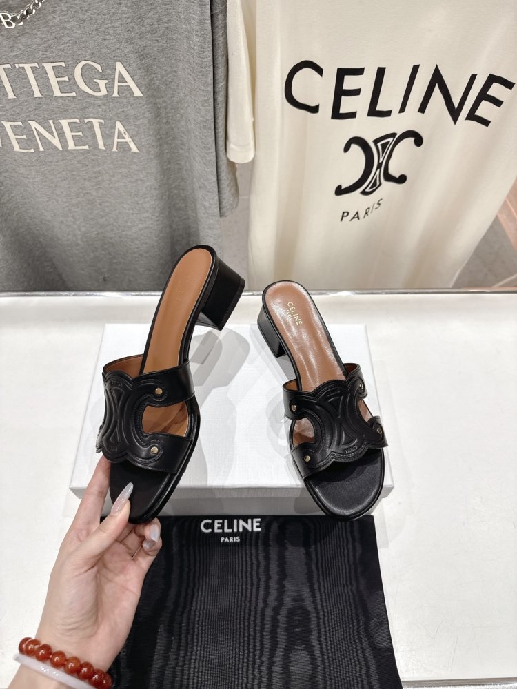 Босоніжки фото 4