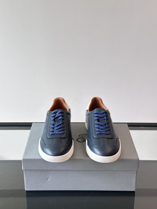 Sneakers men's фото 2