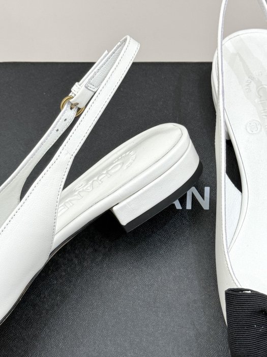 Босоножки фото 6