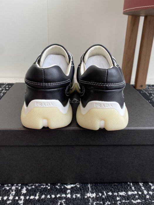 Кроссовки фото 8