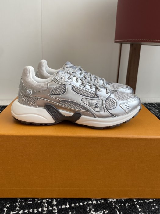 Sneakers фото 2