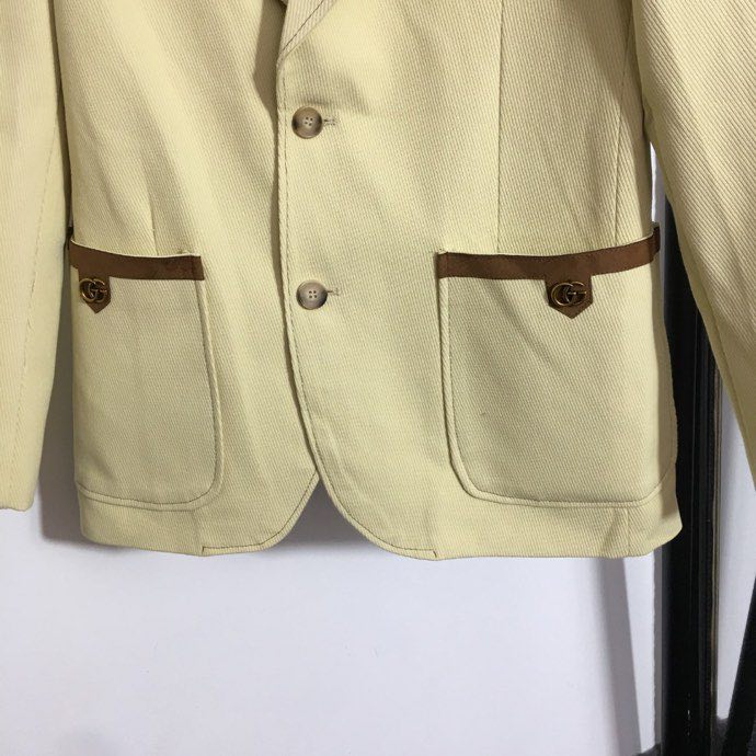 Однобортный пиджак с лацканами фото 3