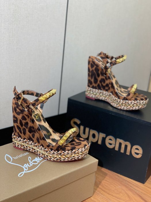 Босоножки фото 4