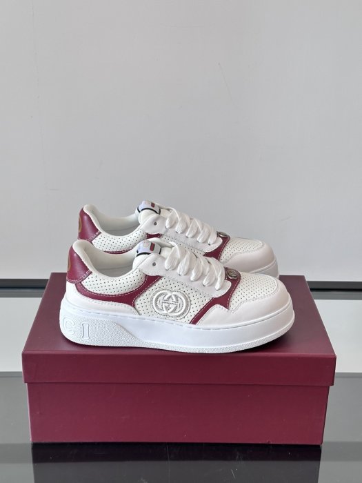 Кроссовки мужские