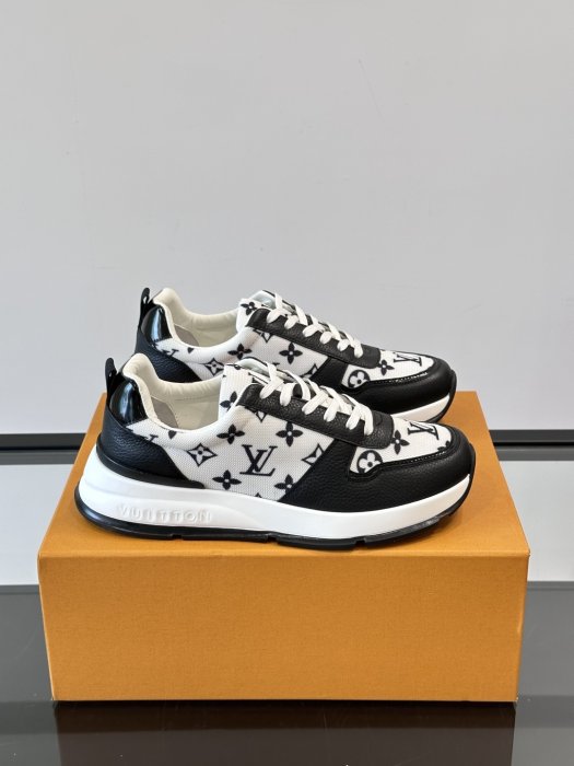 Кроссовки мужские