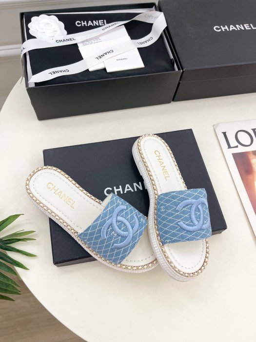 Шлепанцы женские фото 2