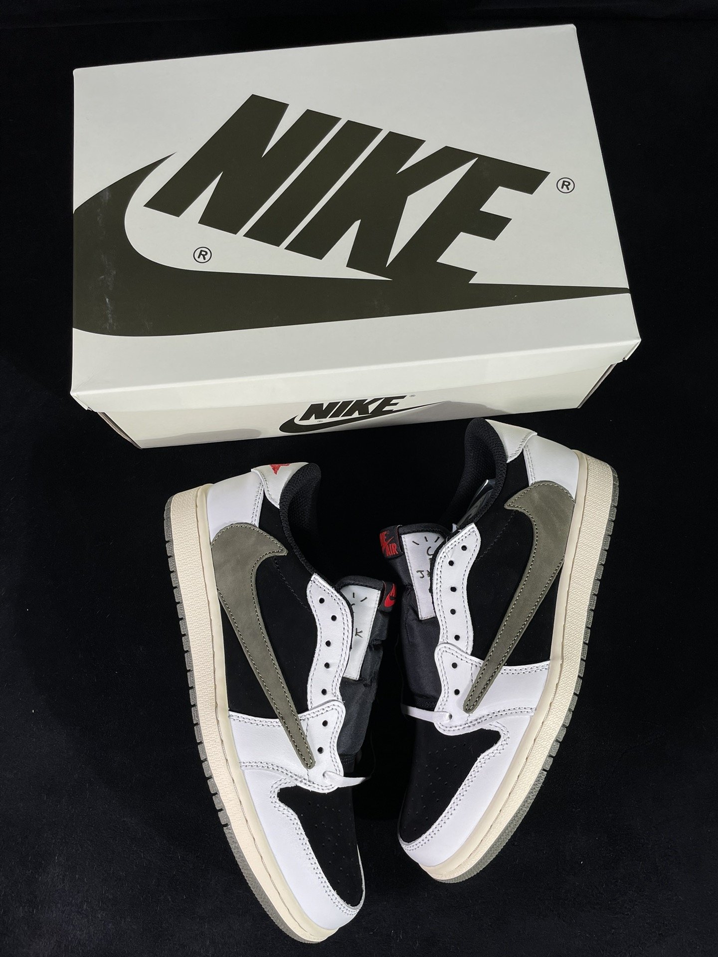 Кроссовки Air Jordan 1 Retro Low OG SP Travis Scott Olive DZ4137-106 фото 2