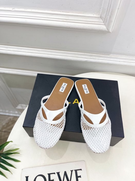 Шлепанцы женские