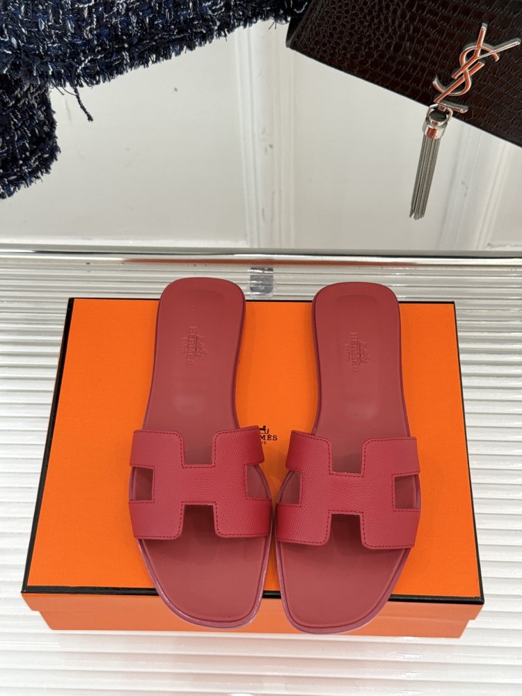 Шлепанцы женские фото 4