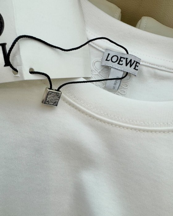 T-shirt women's фото 7