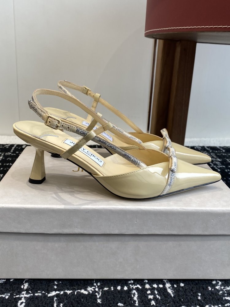 Босоножки фото 2